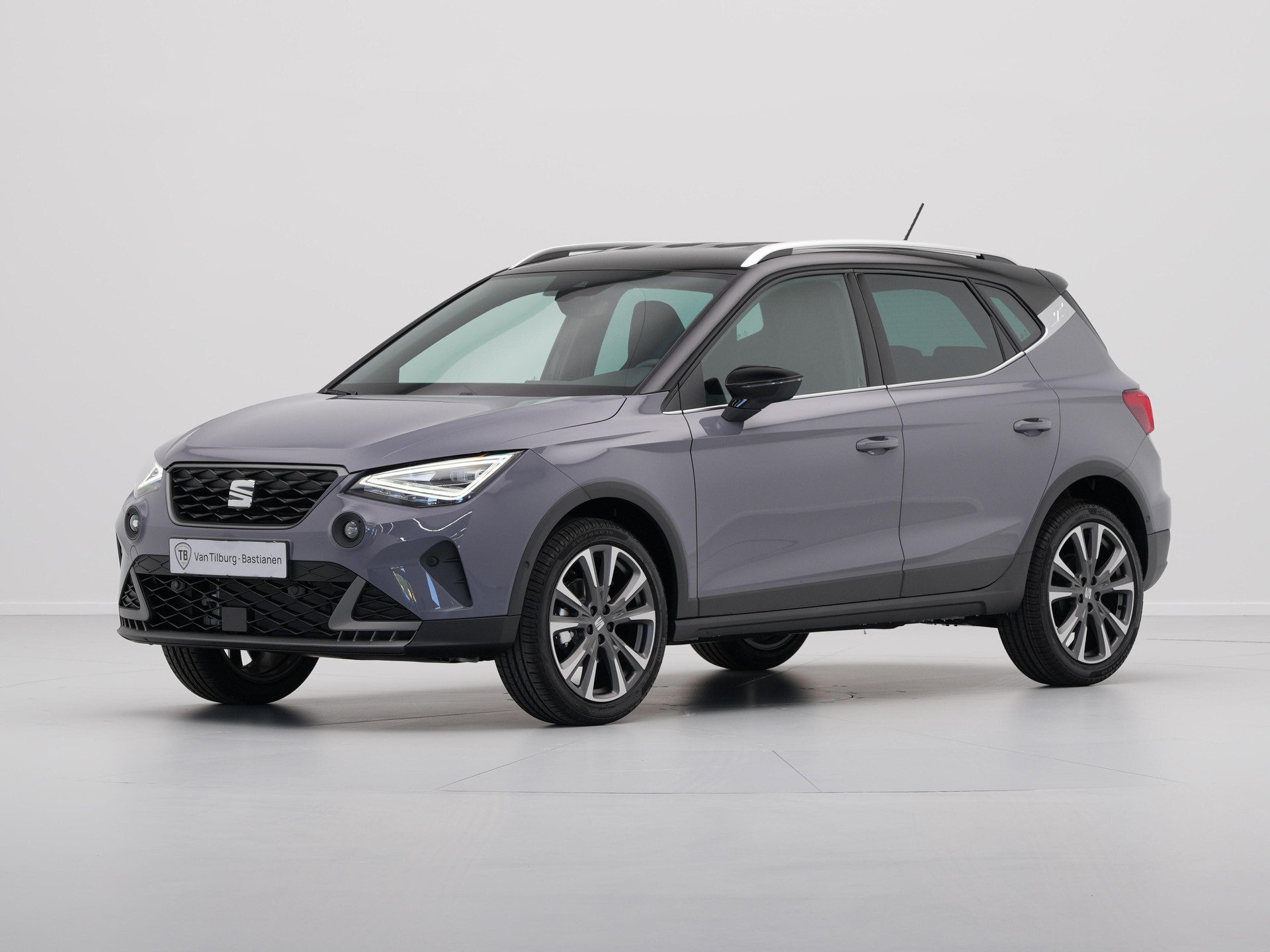 SEAT - Arona 1.0 EcoTSI 95 5MT FR Anniversary - 2024