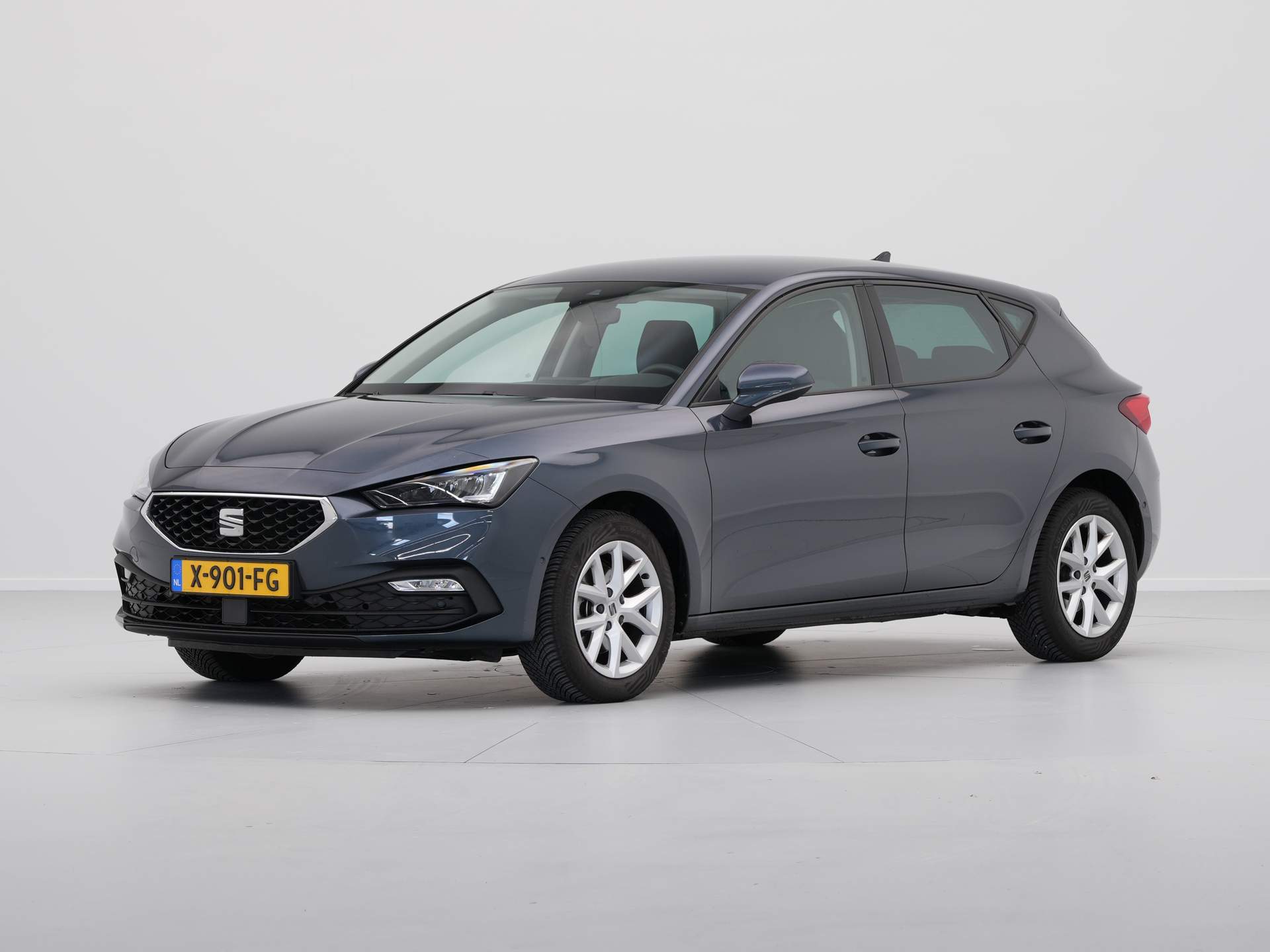 SEAT - Leon 1.0 TSI 111pk Style Business Intense - 2023