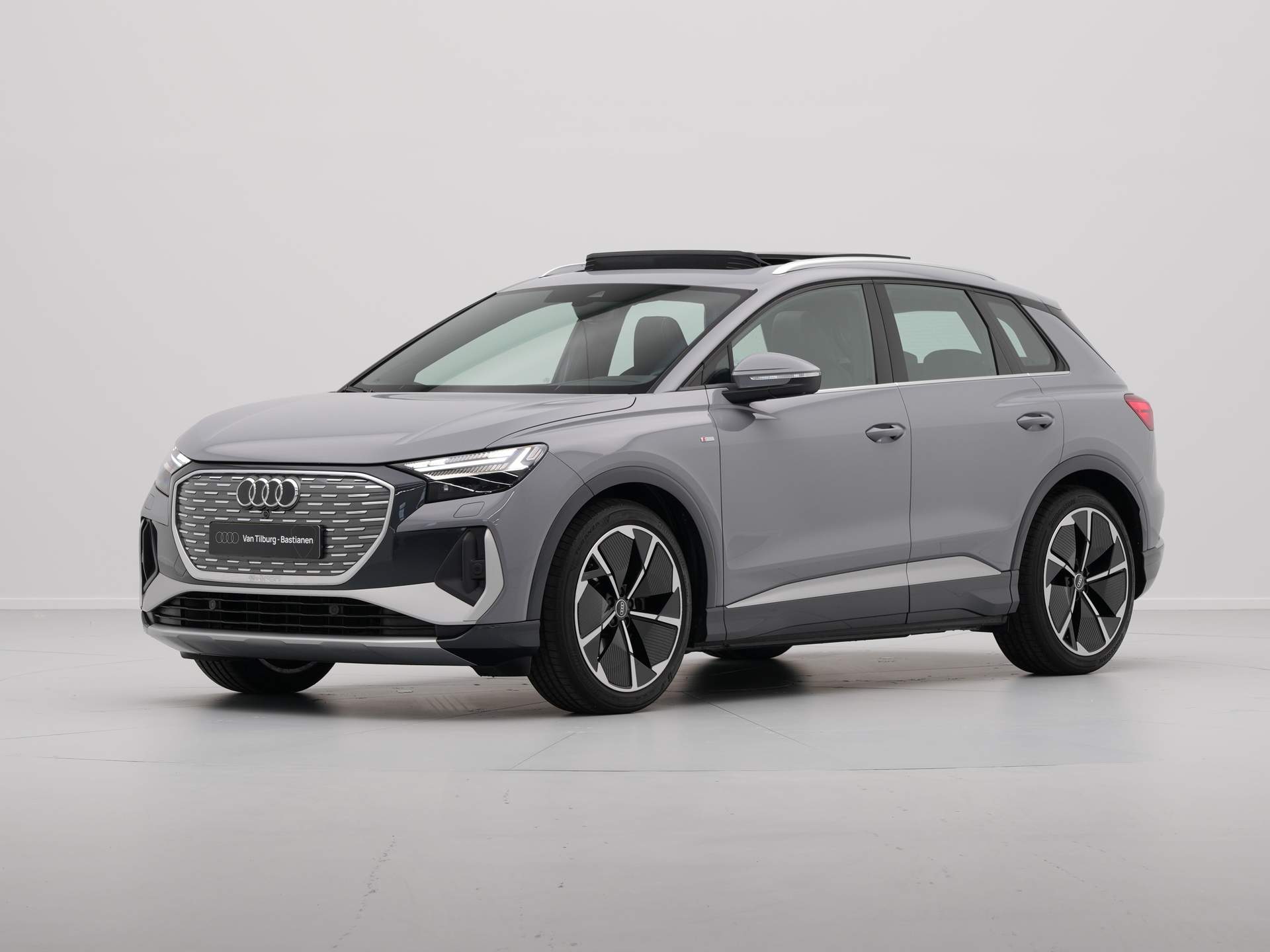 Audi - Q4 e-tron 35 125 kW/170 pk Edition 55 kWh - 2021