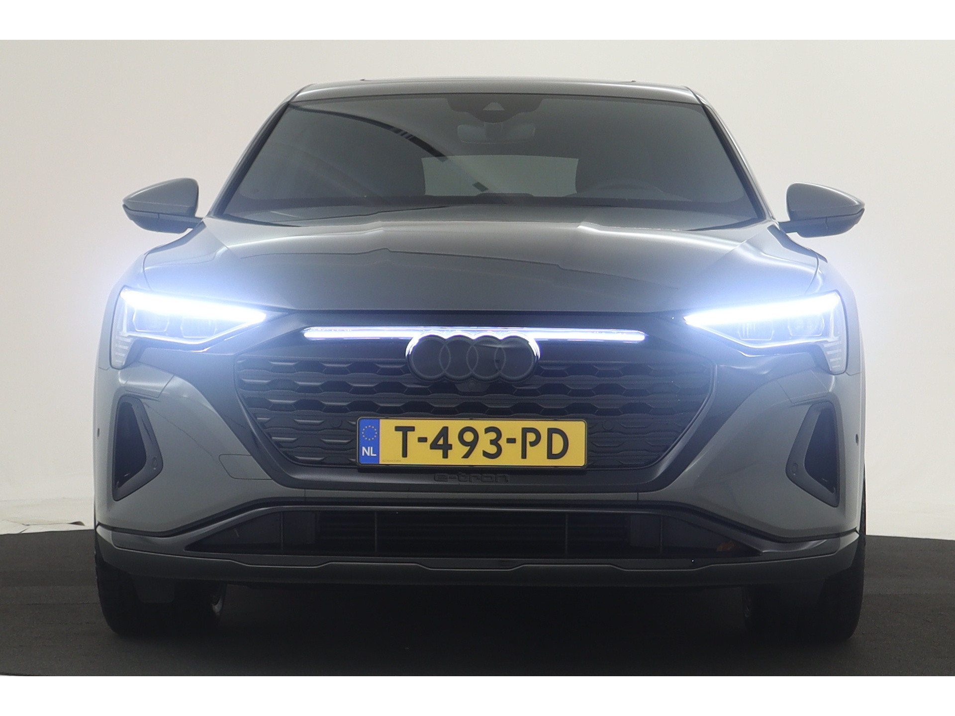 Audi - Q8 Sportback e-tron 55 quattro Advanced Edition 115 kWh - 2023