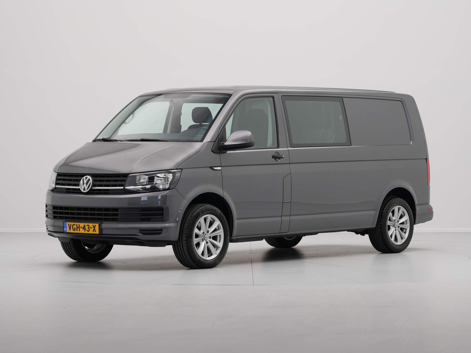 Volkswagen - Transporter 2.0 TDI 102pk L2H1 DC - 2021