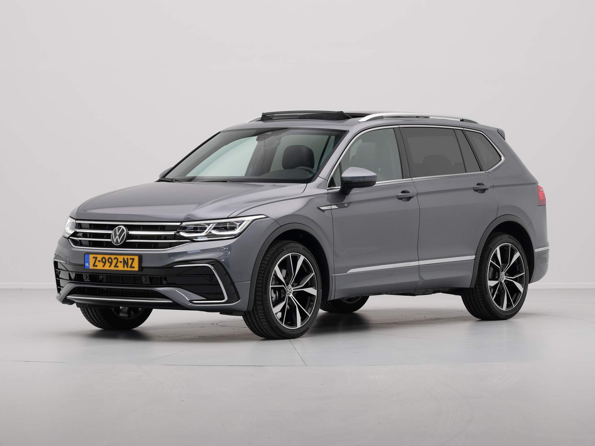 Volkswagen - Tiguan Allspace 1.5 TSI 150 pk R-Line Business 7persoons 7p. - 2024